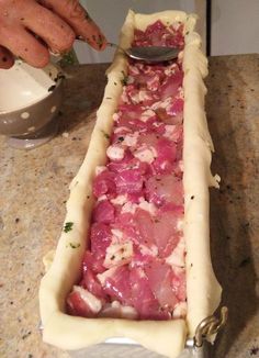 Recette #68: Le pâté en croûte rustique – La pistacheraie Recipes Easy Quick, Small Bites Appetizers, Breakfast Recipes Easy Quick, Pate Recipes, Quick Cooking Recipes, Easy Breakfast Recipes, Healthy Breakfast Recipes Easy, Chicken Tender Recipes