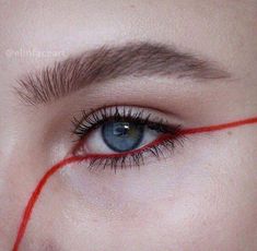 Makeup Unique, Red Eyeliner, High Fashion Makeup, Witch Makeup, Smink Inspiration, Red Thread, Clown Makeup, Body Makeup