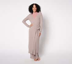 Cover yourself in cozy elegance with this ribbed wrap dress. Designed to hug the body in all the right places, this dress was provides all-day comfort. From Barefoot Dreams. Dress Skirt, Wrap Dress, Fashion Dresses, Dresses, Clothes, Design