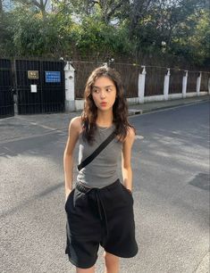 Humid Weather Outfit, Heartbreak High, Aesthetic Dream, Sporty Spice, Clothing Aesthetic, Summer Ootd, Elegante Casual, Clothing Inspiration