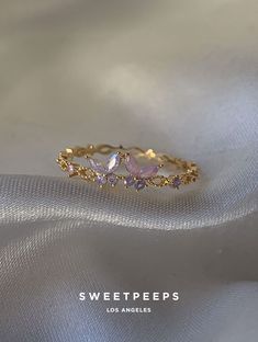 Twin Butterfly Baby Pastel Ring Quince Promise Rings, Gold Butterfly Accessories, Sweetpeeps Jewelry, Simplistic Jewelry, Funny Reminders, Stylish Jewelry Accessories, Cute Promise Rings, Hand Jewelry Rings, Baby Ring