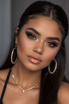 Wedding Dramatic Makeup, Make Up Ideas Gold, Seductive Makeup Looks For Brown Eyes, Warm Glam Makeup, Prom Make Up For Brown Eyes, Sultry Makeup Looks Brown Eyes, Dark Glam Makeup, Gala Makeup Looks, Medium Skin Makeup