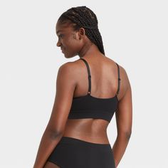 Whether you're donning an outfit to hit the town or just getting dressed to watch TV and relax, the Seamless Bralette from Auden™ is a great addition to your look. The seamless design means easy comfort, regardless of what your plans are for the day. Removable cups give you the freedom to wear the piece however you prefer, and the adjustable straps means you can customize them to make the perfect fit. The pullover design makes for easy on/off. 37 Weeks Pregnant, Comfy Bra, Teen Daughters, Comfortable Bras, Getting Dressed, Everyday Bra, Low Impact Workout, Going Out Outfits, Black Xs