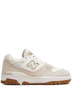 light beige/cream white leather cracked effect panelled design appliqué logo logo patch at the tongue embroidered logo to the rear round toe front lace-up fastening branded insole signature ABZORB® midsole flat rubber sole New Balance Shoes 550 Beige, New Balance 550 White Cream, New Balance 550 White Beige, Neutral Sneakers Outfits, Cream New Balance Shoes, Tan Sneakers Outfit, New Balance Street Style, Brown New Balance Shoes, Neutral Sneakers Women