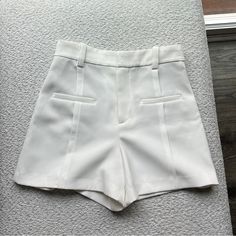 Purchased Online Never Worn. White Mini Shorts With Pockets, Zara Fitted Elegant Shorts, Zara Elegant Fitted Shorts, Elegant Fitted Zara Shorts, Zara White Mini Bottoms, Fitted White Shorts By Zara, Dress Shorts, Zara Shorts, High Waist Dress