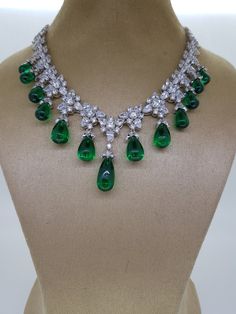 Emerald Diamond Necklace, Bridal Necklace Designs, Wedding Jewellery Necklace, Floral Necklace, Emerald Jewelry, Bridal Necklace, Emerald Diamond, Wedding Necklace, Necklace For Women