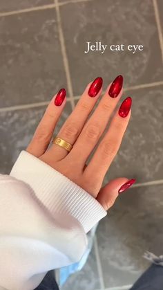 Velvet Nails, Easy Nails, Red Nail, Cat Eye Nails, Xmas Nails, Nailed It, Fancy Nails, Chic Nails