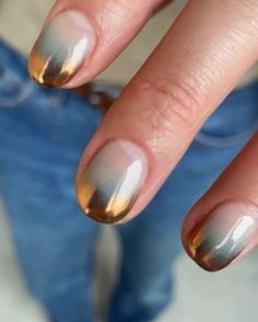 Eye Cat Nails, Dreamy Nail Art, Gold Cat Eye Nails, Chrome Design Nails, Chrome Nails Designs, Hello Nails, London Nails, Edgy Nails