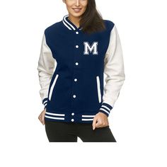 🔥 Bright prospects for old schoolers🔥 💋 This loosely cut college jacket from EZYshirt is particularly impressive because of its authentic look: but also because of the selection of great colors! 💋 Personalize your baseball jacket with initials or numbers.💋 💋 You can also receive the jacket without personalization 💋 Cool college style for the transitional period Varsity Jacket With Team Name For Game Day, Game Day Varsity Jacket With Team Name, Game Day Long Sleeve Varsity Jacket With Team Name, Casual Cotton Varsity Jacket For Campus, Casual Varsity Jacket With Team Name, Team Name Outerwear For Fall, Winter Varsity Jacket With Letter Print For Campus, White College Style Outerwear For Baseball Season, Casual Varsity Jacket With Letter Print For College