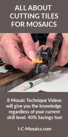 How To Mosaic Step By Step Tutorials, Mosaic Tools, Mosaic Tiles Crafts, Mosaic Furniture, Mosaic Art Diy, Mosaic Flower Pots, Mosaic Garden Art, Artificial Christmas Garland, Mosaic Stained