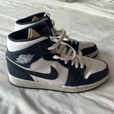 Slightly Worn In Nike Fashion Shoes, White Jordans, Vintage Football, Nike Fashion, Nike White, Football Jerseys, White Nikes, Womens Shoes Sneakers, Navy And White