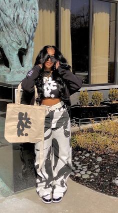 Summertime Outfits Black Women, Pakaian Hipster, Swag Outfits For Girls, Tomboy Outfits, Tomboy Style Outfits, Looks Street Style, Looks Black, Streetwear Fashion Women