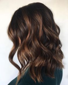 Dark Brown Hair With Carmel Low Lights, Caramel Balayage Curly Hair Dark Brown, Caramel On Dark Hair, Caramel Bayalage On Dark Hair, Dark Brown Hair With Caramel Lowlights, Carmel Lowlights On Brown Hair, Medium Brown Hair With Highlights, Brown Hair With Caramel, Brown Hair Trends