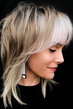 Blonde Short, Gray Hair Growing Out, Medium Length Hair With Layers, Glamour Uk, Updos For Medium Length Hair, Hairstyles For Medium Length Hair, Summer Hair Color For Brunettes, Shirt Refashion