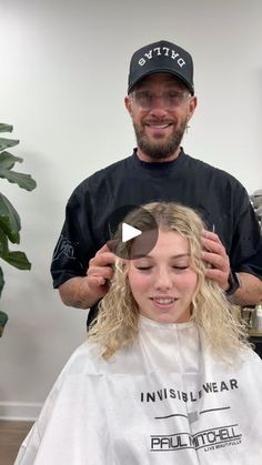 85K views · 16K reactions | Cutting Curly hair to look and feel thicker #curly #curlyhair #curls #curlygirl #hanzonation #hanzo #waynetugglehair | Wayne Tuggle Transition To Curly Hair, Zenske Frizure, Curly Layers, Boho Hair, Cold Appetizers, Curly Human Hair Wig, 10k Views, Color Techniques, Human Hair Wig