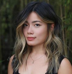 Balayage Hair Ideas, Balayage Long Hair, Black Hair Balayage, Hair Color Underneath, Hair Adviser, Hair Color Streaks, Money Piece, Balayage Hair Dark, Hair Streaks