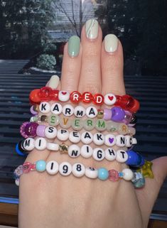 Eras Tour Friendship Bracelets, Friendship Bracelets With Beads, Taylor Swift The Eras Tour, Taylor Swift Outfits, Bead Charms Diy