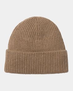 Color: Peanut - The Gabe Beanie is constructed from a soft five gauge wool-cashmere blend. The stretchable rib-knit fabric ensures both comfort and an adjustable fit. Finished with a minimal woven label on the cuff. One size. _* 90/10% Wool/Cashmere, 5 gauge, height: 18.5 cm / 7.3 inch, stretchable rib-knit fabric, soft handfeel, sports label Casual Cashmere Beanie For Fall, Casual Cashmere Soft Knit Hat, Classic Fitted Wool Beanie, Casual Ribbed Wool Beanie, Casual Wool Ribbed Beanie, Casual Cashmere Beanie For Cold Weather, Carhartt Beanie Men, Carhart Stockign Hat, Casual Winter Cashmere Beanie