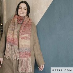 DELICIA - Otoño / Invierno - lanas - estambres | Katia.com Wooly Hats, Unisex Accessories, Scarf Men, Scarf Pattern, Womens Scarves, Hats For Women, Knitting, Hats, Pattern