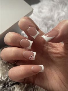 Biab Nail Design French Tip, Smoothie Date Outfit, French Tip With A Design, White French Tip Nails With Pink Hearts, French Tip With Simple Design, Pink Cdg Nails, Nails Design Square Short, French Tip White Design, Nail Inspo Acrylic French Tip