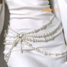 Chaîne de taille vintage élégante en fausses perles pour femme - Ceinture pour robe de mariée, de danse, de fête et de soirée 🌟 Rehaussez votre tenue avec l'élégance intemporelle de cette chaîne à la taille vintage en perles synthétiques. Parfaite pour ajouter une touche de sophistication à une tenue de mariée, à une robe de soirée ou à une tenue de soirée dansante, cette chaîne de taille est un accessoire polyvalent conçu pour vous faire briller. Caractéristiques : Fausses perles élégantes : o Jóias Body Chains, قلادات متدلية, Y2k Jewelry, Pearl Accessories, Body Chains, Gelang Manik, Belly Chain, Waist Chain, Chain Belt