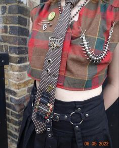 Safety Pin Outfit Aesthetic, Floral Punk Outfits, My Nos In Fashion, Punk Women Outfits, Maximalist Punk Fashion, The Garden Outfits Band, Decora Style Clothes, Clothes From Trash, Folkpunk Fashion