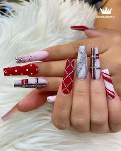 Fierce Nails, Christmas Nail Designs Acrylic, Nail Noel, Holiday Manicure, Nails Holiday, Christmas Gel, Red Acrylic Nails, Nails Easy