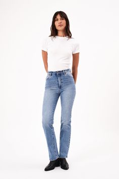 The Original Straight is a high rise, straight leg jean


Slightly relaxed through the seat


Features our signature back pocket stitching


Specially angled and shaped in the back for a true peachy looking butt


Zip closure



 Measurements:



Rise: 28 cm / 11 inch
Inseam: 82 cm / 32 inch
Hem: 38cm / 15 inch


*Measurements for size 26 Rollas Jeans, Pocket Stitching, Classic Style Outfits, Denim Design, Style Outfits, Long Legs, Straight Jeans, Vintage Looks, Straight Leg Jeans