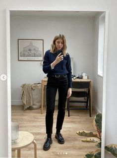 Brogues Womens Outfit, Brittany Bathgate, Oxford Shoes Outfit, Derby Outfits, Mode Inspo, 가을 패션, Outfit Inspo Fall, Formal Outfit, Fall Winter Outfits