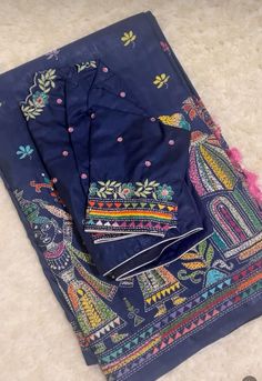 For orders Dm us Isha Borah, Kalamkari Blouse Designs, Simple Blouses, Maggam Blouses, Kalamkari Blouse, Saree Tassels Designs, Simple Kurti, Simple Saree Designs, New Saree Designs