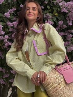 Стиль | Мода | Рубашка | Лук | Эстетика | Style | Fashion | Look | Aesthetic Classic Style Outfits, Mode Abaya, Linen Fashion, Embroidery On Clothes, Modest Fashion Outfits, Embroidery Fashion, Abayas Fashion, Up Girl, Womens Fashion Trends