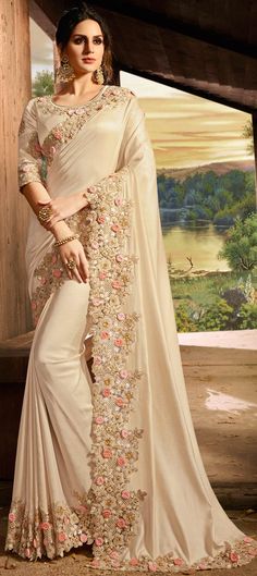 Silk Bollywood Saree in Beige and Brown with Zari work Saree Designs Party Wear, Salwar Kamiz, Utsav Fashion, Designer Sarees Online, Party Kleidung, Art Silk Sarees, Trendy Sarees, Indian Dress, Stylish Sarees