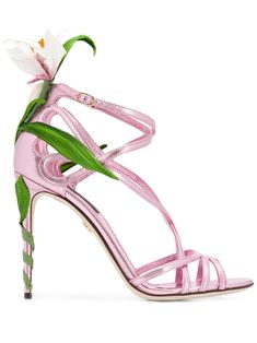 Dolce & Gabbana are the height of romanticism, femininity and Italian luxury. Along with bright colours and signature floral blooms, the designers behind the iconic brand are expert in fashioning timeless essentials for the woman of any age, as seen with these light pink leather Kiera lily-embroidered sandals. Featuring an ankle strap with a side buckle fastening, crossover straps to the front, a high stiletto heel and hand-embroidered lily details on the counter and heel, that recreate a climbi Embroidered Heels, Cute Heels, Skateboard Art, Shoe Art, Dolce E Gabbana, Carrie Bradshaw, Van Cleef Arpels, Pretty Shoes, Dream Shoes