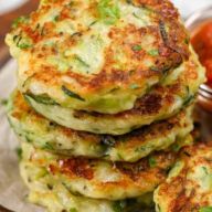 Easy Zucchini Pancakes Veggie Pancakes, Zucchini Fritters Recipe, Zucchini Pancakes, Fritters Recipe, Easy Zucchini, Zucchini Fritters, Fritter Recipes, Bread Appetizers