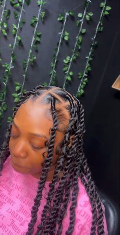 Pretty Braided Hairstyles For School, Braided Hairstyles For School, Cornrows Braids For Black Women, Braided Hairstyles For Black Women Cornrows, Feed In Braids Hairstyles, Cute Braided Hairstyles, Hair Techniques, Short Locs Hairstyles, Box Braids Hairstyles For Black Women