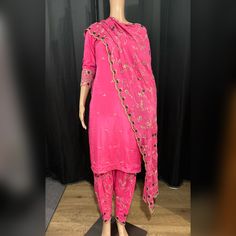 Hand embroidered pink suit salwar availin size M. Can be customized. Luxury Pink Floor-length Unstitched Suit, Luxury Pink Dola Silk Unstitched Suit, Luxury Pink Embroidered Salwar Kameez, Blush Pink Punjabi Suit, Pink Patiala Suit, Punjabi Salwar Suits, Pink Suit, Punjabi Suits, Salwar Suits