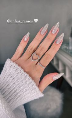 Nails Acrylic Ideas, Nail Art Rose, Short Nails Acrylic, Nail Art Orange, Nails 2020 Trends, Nail Designs Easy, Acrylic Short Nails, Nail Art Spring, Nail Art Christmas