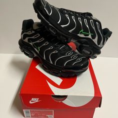 Nike Air Max Black Silver Green Strike Sneakers Mid Top New Ds With Tag New Size 8.5 Men Size 8.5 The Shoes Are In Great Condition. The Shoes Are An 10/10 Condition, 100% Authentic, New In Box All Of The Products Available Were Purchased Direct From Nike, Footlocker, Sneakercon And Many Other Confirmed Outlets And Are 100% Authentic Black Breathable Mid-top Running Shoes, Dynamic Black Custom Sneakers With Air Cushioning, Nike Dynamic Black Custom Sneakers, Nike Custom Black Dynamic Sneakers, Casual Mid-top Custom Sneakers With Air Cushioning, Dynamic Black Nike Custom Sneakers, Casual Black Low-top Running Shoes, Black Custom Sneakers With Boost Midsole For Streetwear, Custom Black Sneakers With Boost Midsole For Streetwear