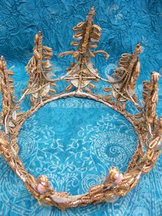 Theatrical headdress kings or queens crown for Swan Lake | eBay Queens Crown, King Or Queen, Queen Crown, Swan Lake, Headdress, The King, Great Wave, Crown Jewelry, Crown