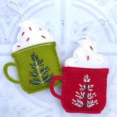 Instagram Cocoa Cups, Candy Decorations Diy, Daisy Stitch, Felt Crafts Patterns, Lazy Daisy Stitch, Christmas Embroidery Patterns