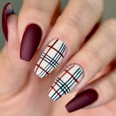 Burberry Nails, Almond Acrylic, Yellow Nail Art, Unghie Sfumate, Coffin Nails Matte, Fall Nail Art Designs, Plaid Nails, Nail Design Inspiration