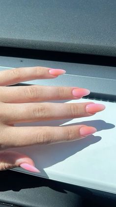 Nailfie Aesthetic, Ombre Wedding Nails, Pink Summer Nails, Aura Nails, Butterfly Nails, Coral Nails, Ombre Wedding, Airbrush Nails