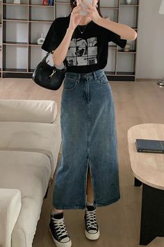 Blue Denim Skirt Outfit, Denim 2024, Long Denim Skirt Outfit, Diy Denim Skirt, Balancing Hormones, Rok Outfit, Jean Skirt Outfits, A Line Denim Skirt, Hormonal Imbalance