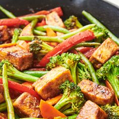 stir fry with broccoli, red peppers and tofu