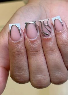 Acrylic Nails With Chrome Design, Short Acrylic Nails Designs Silver, Square Nail Designs Medium, Silver Chrome Nails Designs 3d, Apex Nail Designs, Short Square Nails Neutral, Sagittarius Nails Designs Short, 3d Chrome Nails Short, Square Nail Designs French Tip