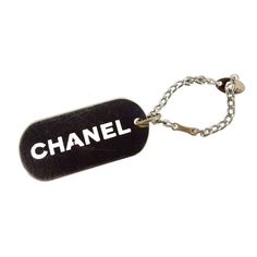 Rank Product name View of rank 7 Goods Sale Chanel CHANEL Key Holder Plate Women's Silver Used J8992 10 New article ?? unused item 9 Super beautiful goods with little feeling of use 8 There are some Scratches. Stain. but extraordinarily good mint condition 7 There are some Scratches. Stain but good quality goods 6 Goods that can be used normally 5 somewhat difficult 4 junk item Please conLengthr as an approximate guide. Comment Chanel CHANEL is a key holder State There is a feeling of general us Chanel 90s, Chanel Card Holder, Cc Card, Leather Card Holder Wallet, Chanel Chain, Chanel Chanel, Pink Chanel, Chanel Caviar, Chanel Wallet