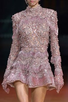 2022 Couture, Indian Wedding Gowns, Haute Couture Embroidery, Elie Saab Spring, Couture Embroidery, Couture Details, Spring Summer 2022, Gowns Of Elegance, Embroidery Fashion