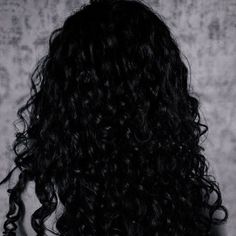 Dark Curly Hair, Black Hair Aesthetic, Black Curly, Hair Aesthetic, Black Curly Hair, Long Wavy Hair, Aesthetic Images, Long Curly Hair