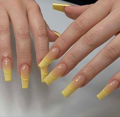 Yellow French Tip Nails Coffin, Yellow French Tip Nails With Flower, Yellow Coffin Nail Ideas, Yellow Square Acrylic Nails, Yellow French Nails, Yellow Coffin Nails, Yellow French Tip Nails, Summer Yellow Nails, Yellow French Tips