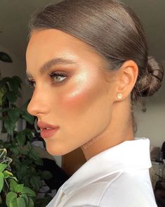 Best Contour Makeup, Best Contouring Products, Contouring Makeup, Rings Ideas, Smink Inspiration, Glowing Makeup, Contour Makeup